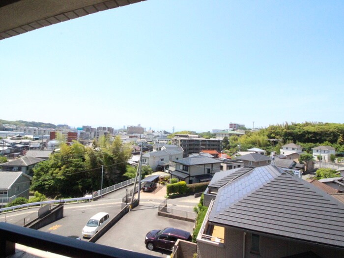 物件内観写真20　(室内からの展望)