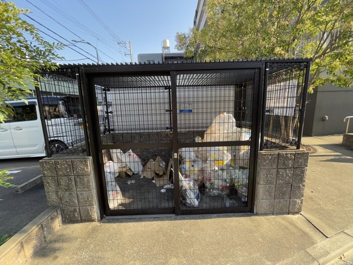 物件外観写真6　(建物設備)