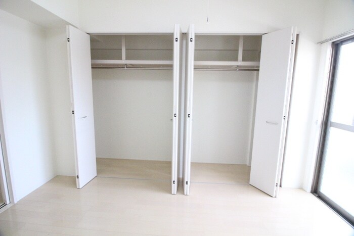 物件内観写真15　(収納)