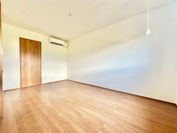 物件内観写真5　(居室)