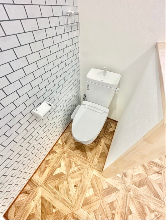 物件内観写真8　(トイレ)