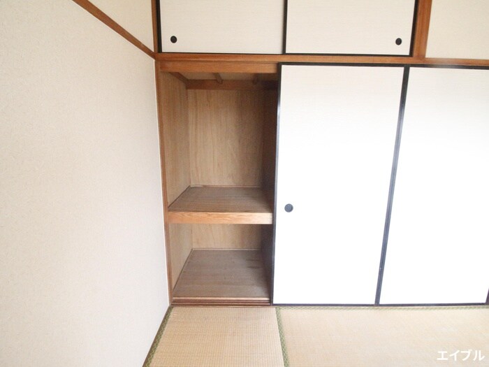 物件内観写真16　(収納)