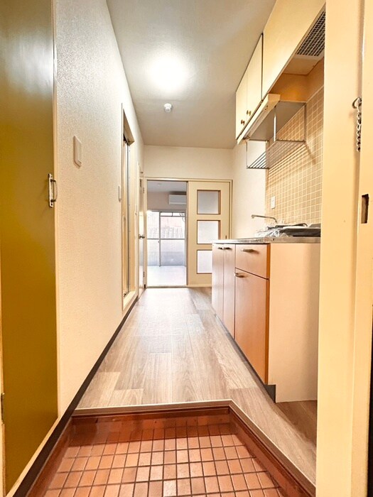 物件内観写真17　(廊下)