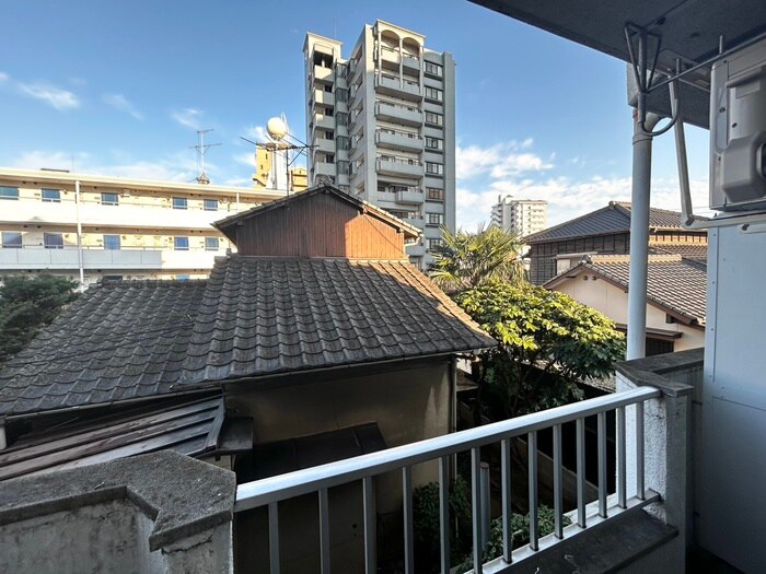 物件内観写真18　(室内からの展望)