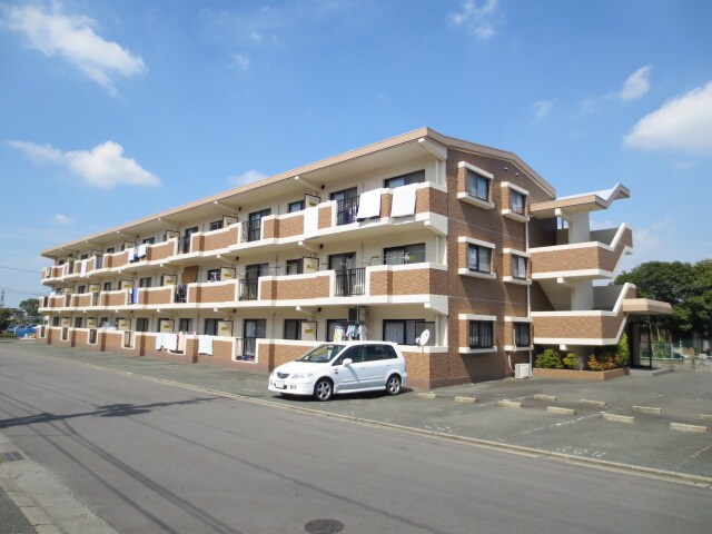 物件外観写真2　(駐車場)