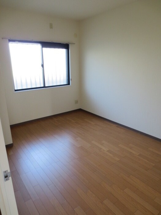 物件内観写真5　(居室)