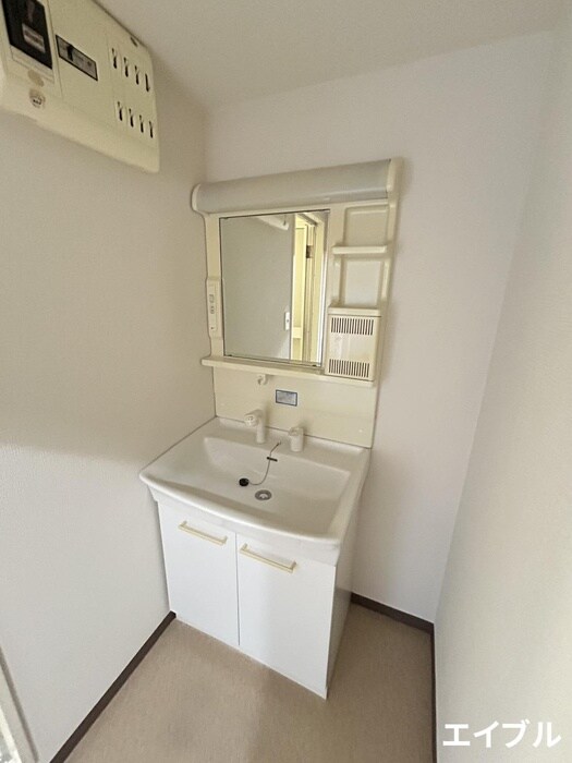 物件内観写真8　(洗面)