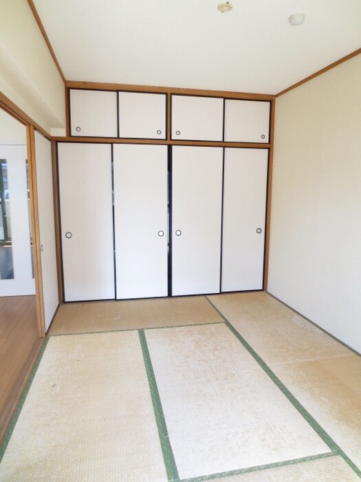 物件内観写真9　(居室)