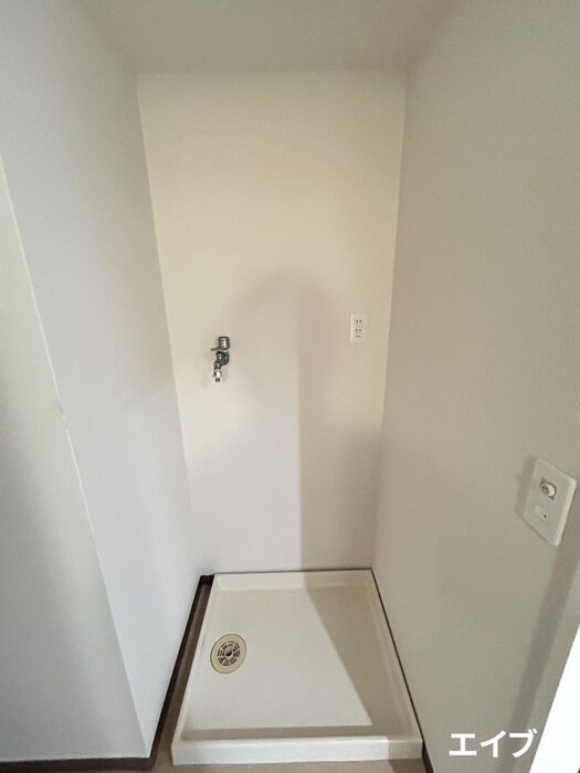 物件内観写真13　(洗濯機置場)