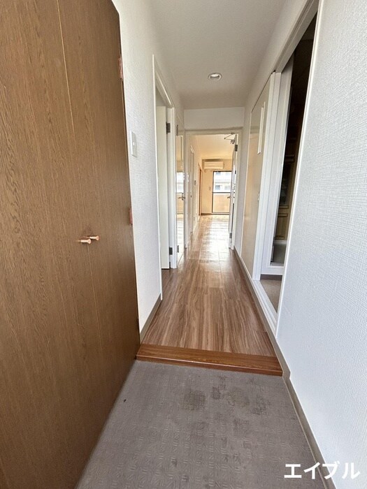 物件内観写真19　(玄関)