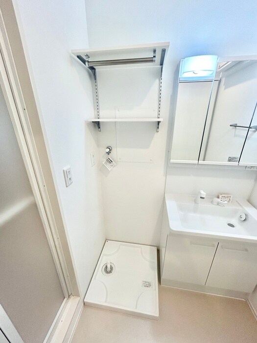 物件内観写真16　(洗濯機置場)