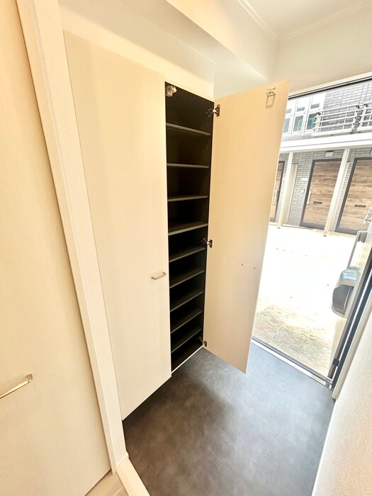 物件内観写真17　(靴箱)