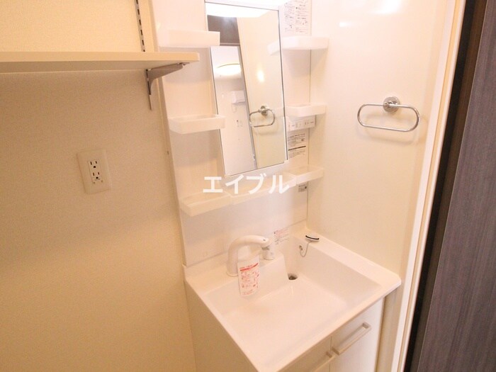 物件内観写真11　(洗面)