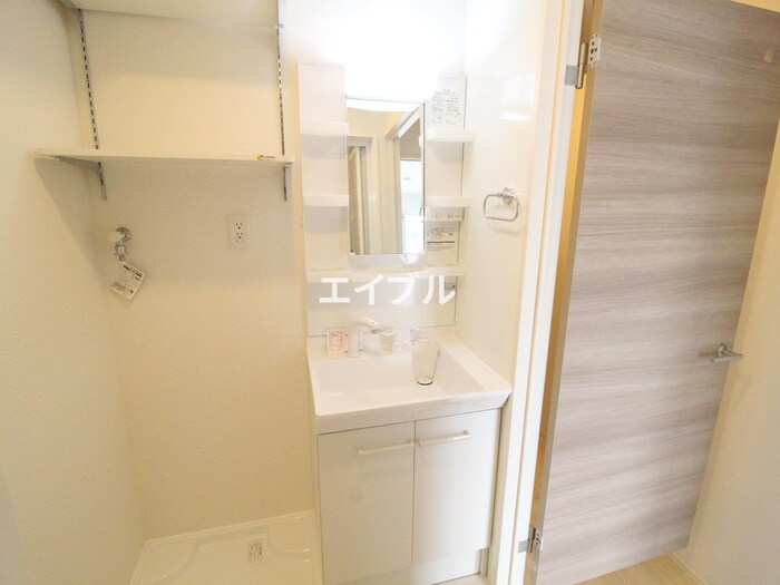 物件内観写真11　(洗面)