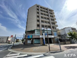 ロイヤルタワ－花畑駅前外観写真