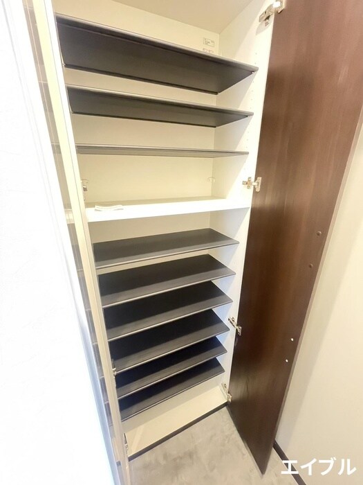物件内観写真16　(靴箱)