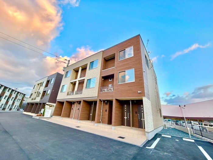 物件外観写真5　(外観写真)