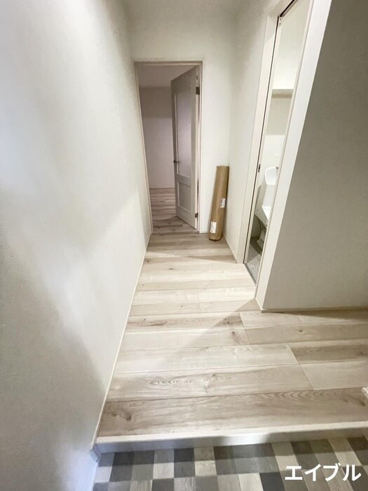 物件内観写真13　(玄関)