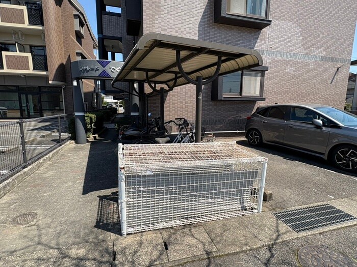 物件外観写真4　(建物設備)