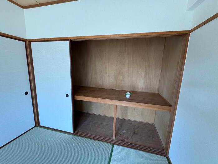 物件内観写真15　(収納)