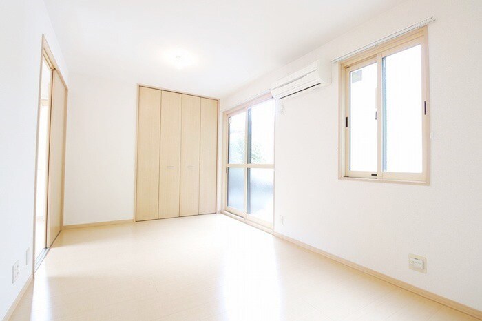 物件内観写真4　(居室)