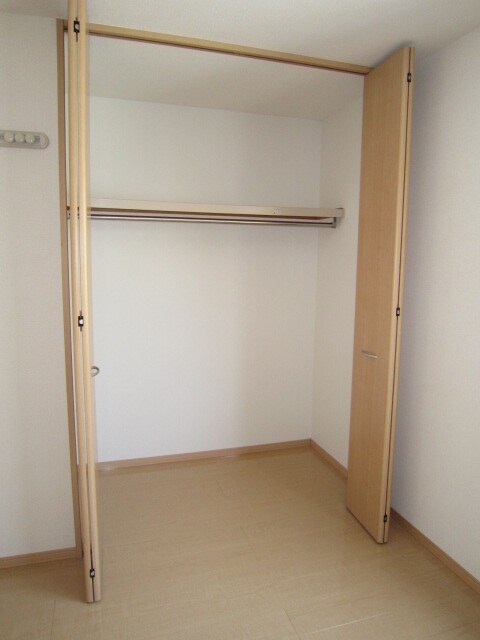 物件内観写真7　(収納)