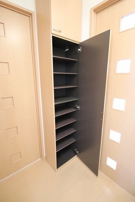 物件内観写真7　(靴箱)