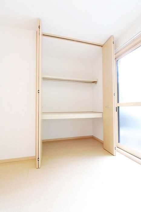 物件内観写真10　(収納)