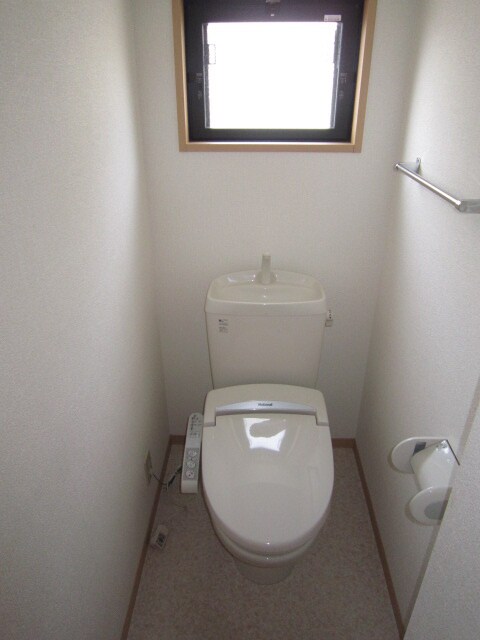 物件内観写真11　(トイレ)