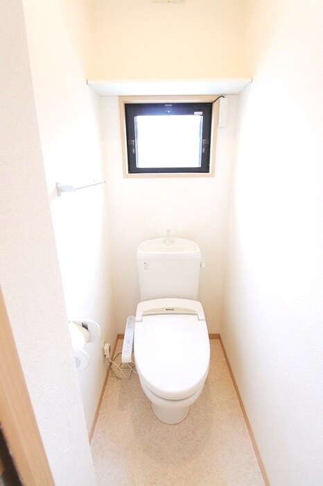 物件内観写真11　(トイレ)