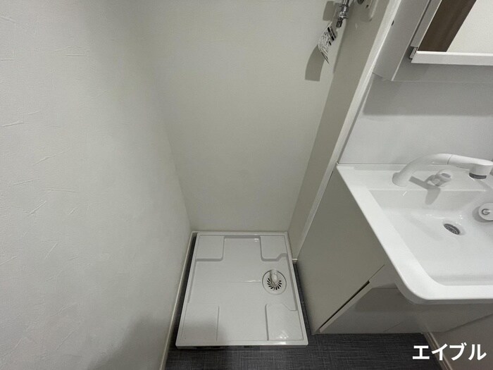 物件内観写真8　(洗濯機置場)