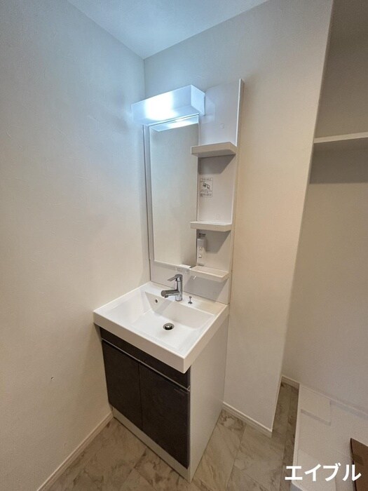 物件内観写真11　(洗面)