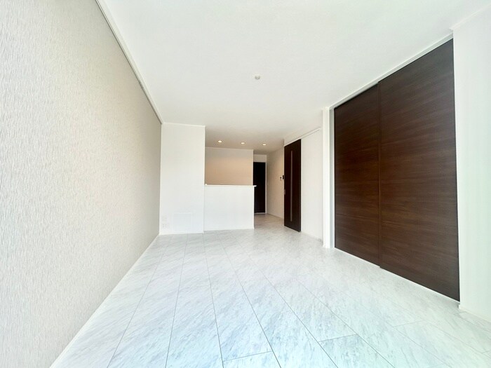 物件内観写真3　(居室)