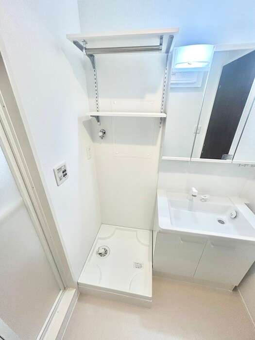 物件内観写真17　(洗濯機置場)