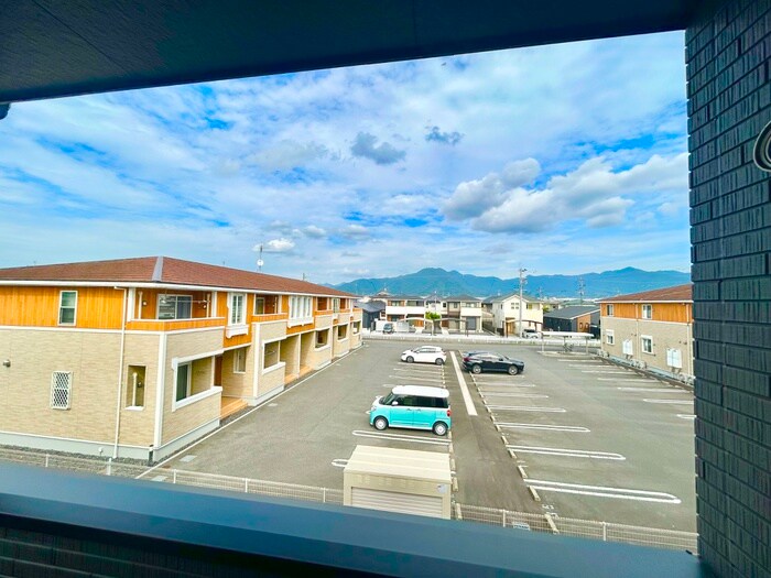 物件内観写真14　(室内からの展望)