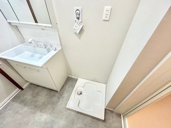 物件内観写真20　(洗濯機置場)