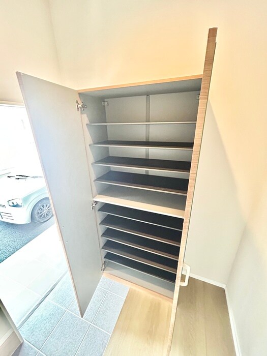 物件内観写真21　(靴箱)