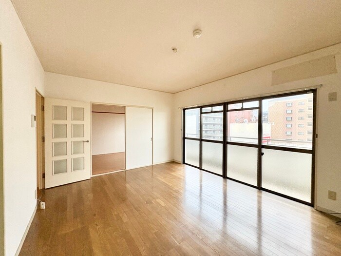 物件内観写真4　(居室)