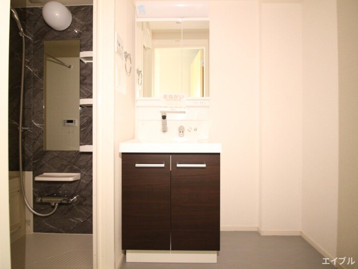 物件内観写真12　(洗面)