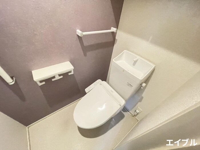 物件内観写真14　(トイレ)