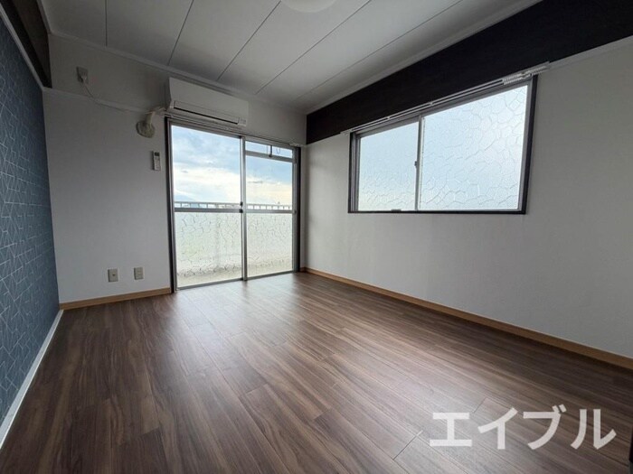 隼人マンションの居室