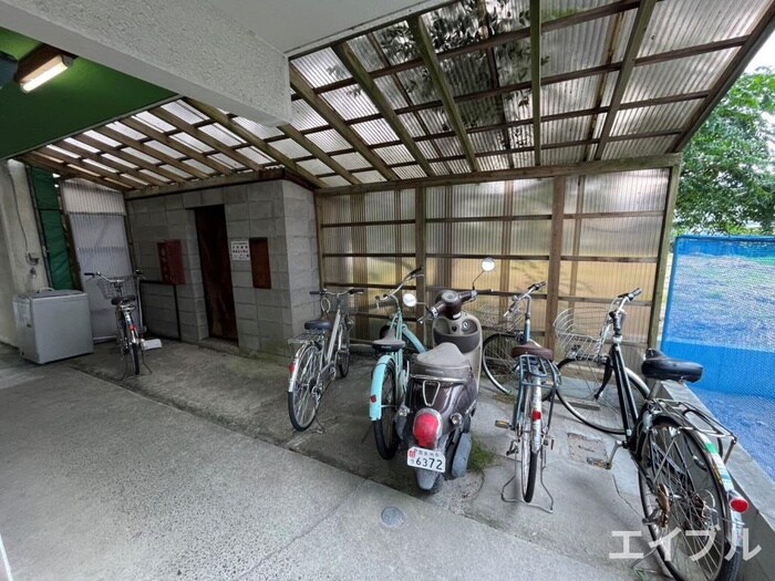 隼人マンションの駐輪場