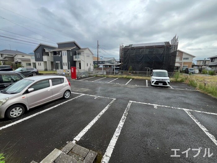 隼人マンションの駐車場