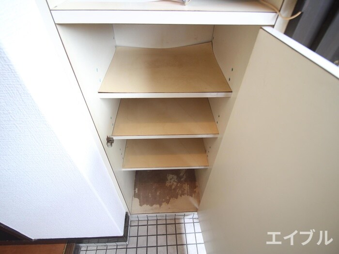 物件内観写真17　(靴箱)