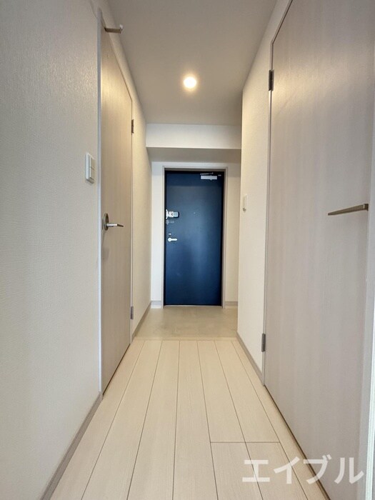 物件内観写真16　(廊下)