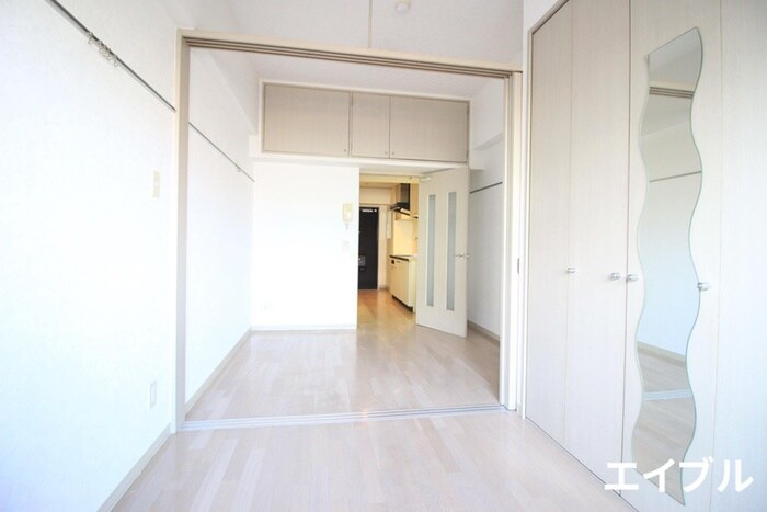 物件内観写真8　(居室)