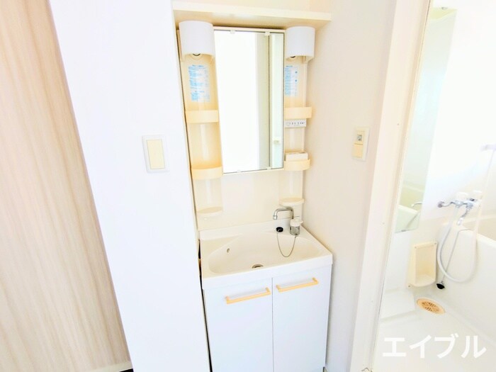 物件内観写真10　(洗面)