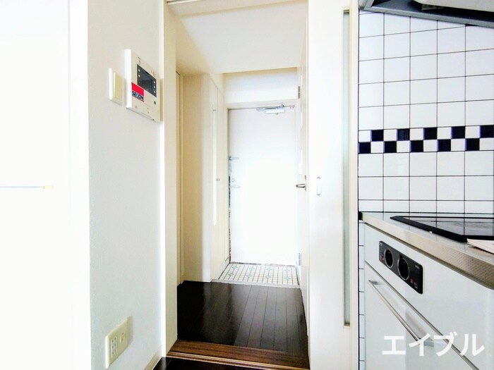 物件内観写真14　(玄関)