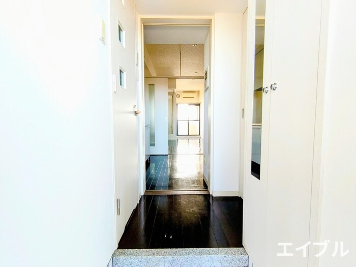 物件内観写真16　(廊下)