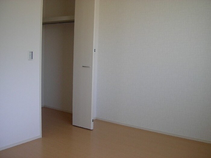 物件内観写真11　(居室)